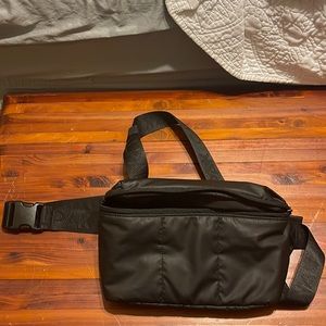 Luka belt bag